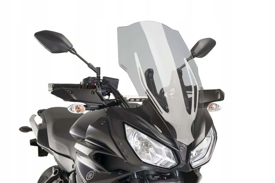Light smoke Puig Touring Screen for Yamaha MT-07 Tracer 2016-2017, featuring a sleek design, durable material, and integrated mounting points for easy installation.