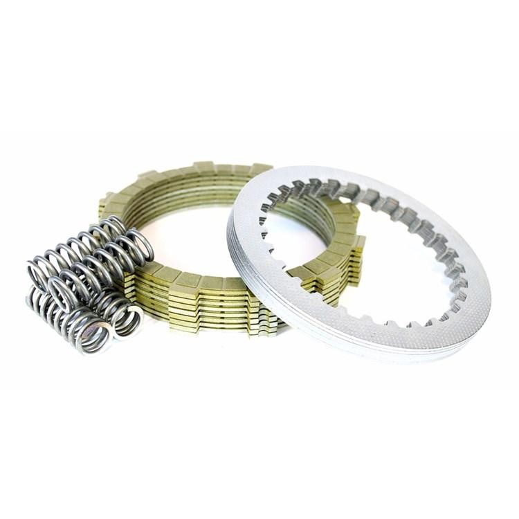 Complete clutch kit for Suzuki RM250 (1998-2002) featuring metallic clutch plates, a shiny steel pressure plate, and several coiled springs in silver.