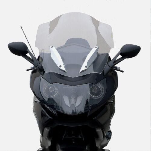 Clear windshield for BMW K 1600 GTL, measuring 68 cm, features a sleek design with silver mounting hardware, enhancing visibility and aerodynamics for motorcycle riders.