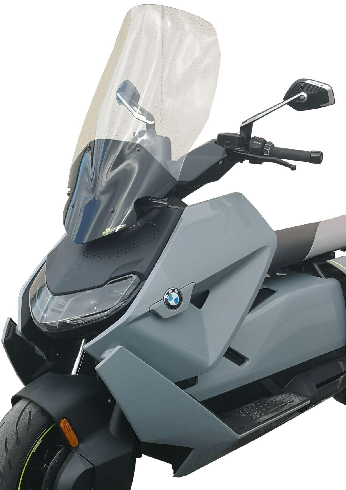 Clear Bullster windscreen for BMW CE 04 (2022-2024), measuring 66 cm (26"), featuring a sleek design and durable material, enhancing visibility and protection.