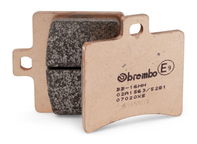 BREMBO 07020XS brake pad set featuring a sintered material with a metallic bronze backing and dark gray friction surface, designed for offroad use in both front and rear applications.