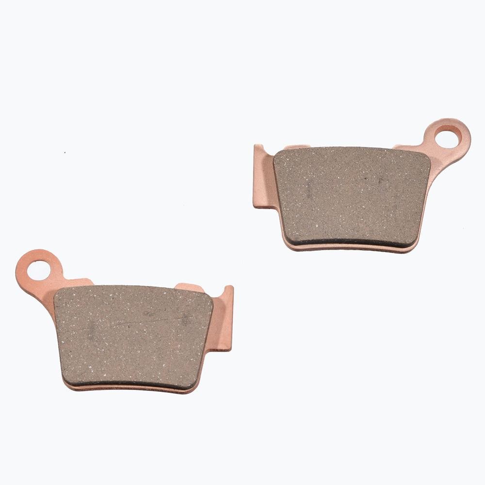 Apico GF191API K1 rear brake pads in copper and gray, designed for KTM/Husqvarna/Gas Gas 125-650 (2003-2023) and SX85/TC85/MC85 (2021-2023), featuring a durable material and precise fit.