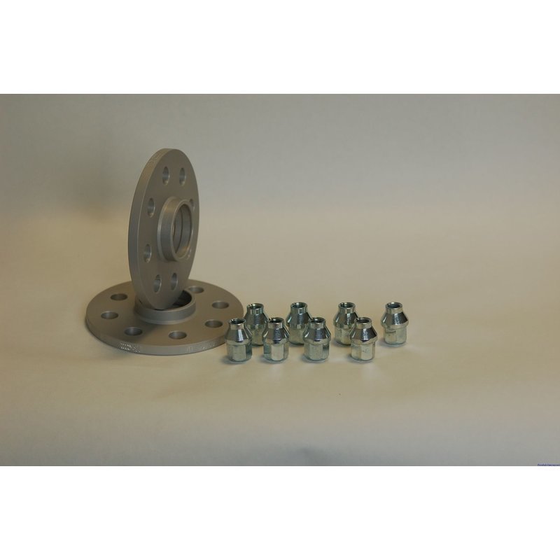 Silver aluminum wheel spacers with five holes and accompanying chrome-plated lug nuts, designed for track widening by 20mm per axle, labeled H&R 2035635MZ5.