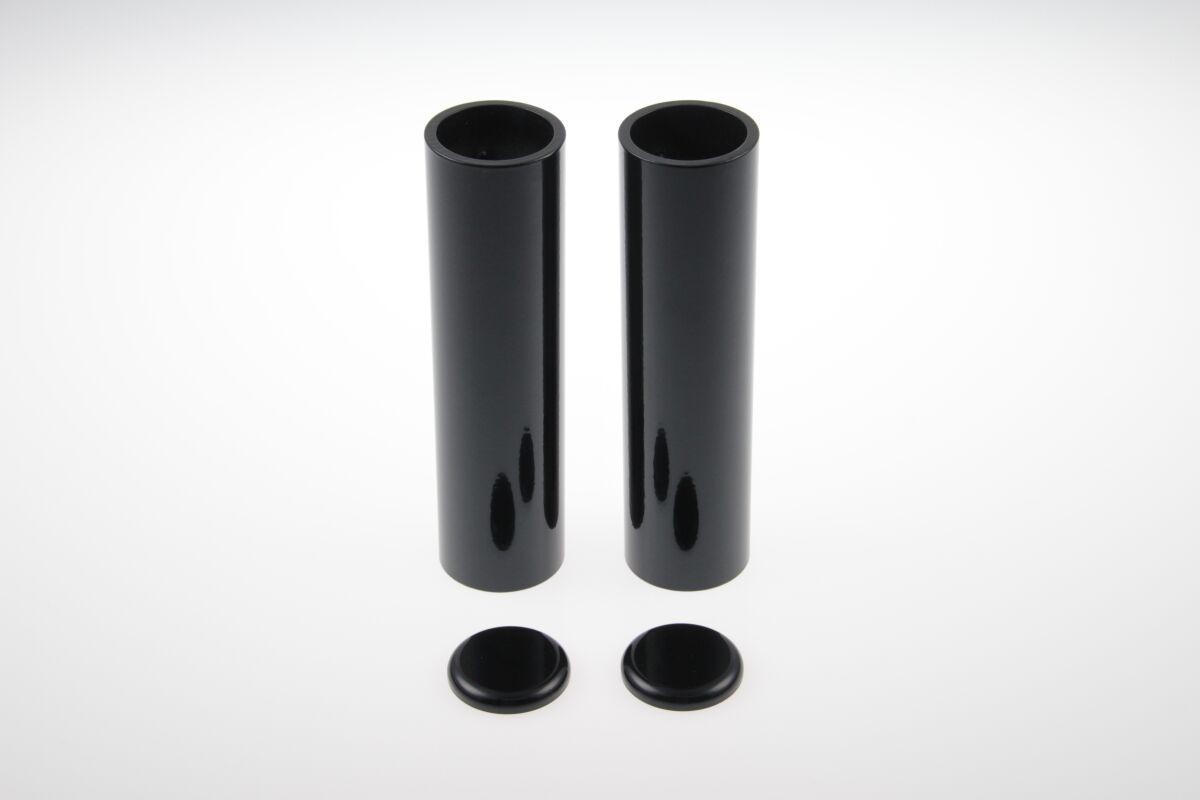 Black HD-SPO067 Cult Werk fork covers designed for Harley Davidson XL 883 (1986-2009), featuring a sleek, glossy finish with two cylindrical covers and matching caps.