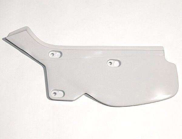 White left side panel made of durable plastic, designed for Honda XR600R models from 1988 to 2000, featuring multiple mounting holes for easy installation.