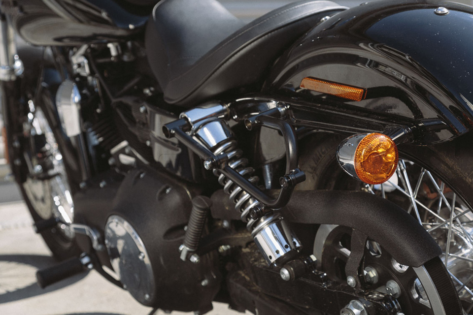 SW Motech HTA.18.791.10000 - SW Motech SLC Left Side Pannier Carrier for Harley Davidson FXDB 1584 2009-2013 - Black