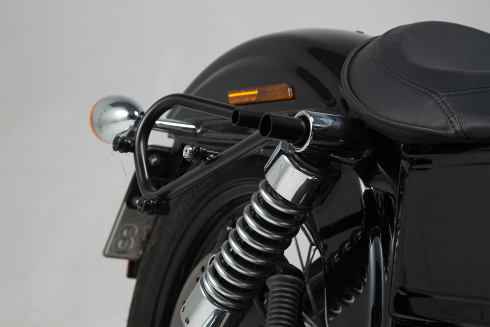 SW Motech HTA.18.791.11000 - SW Motech SLC Side Pannier Carrier for Harley Davidson FXDB 1584 2009-2013 - Black