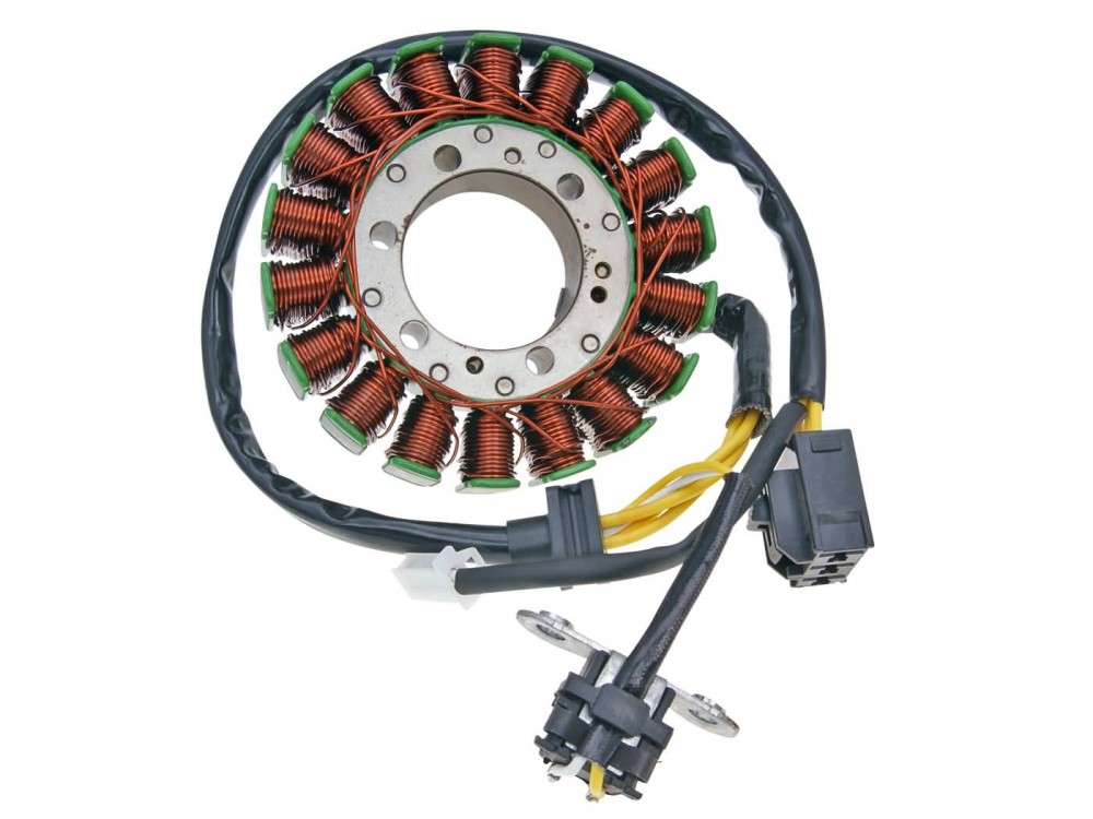Circular alternator stator with multiple copper windings, green insulation, and a central hole, featuring a black and yellow wire harness with connectors for Honda SH 300 I models (2007-2014).