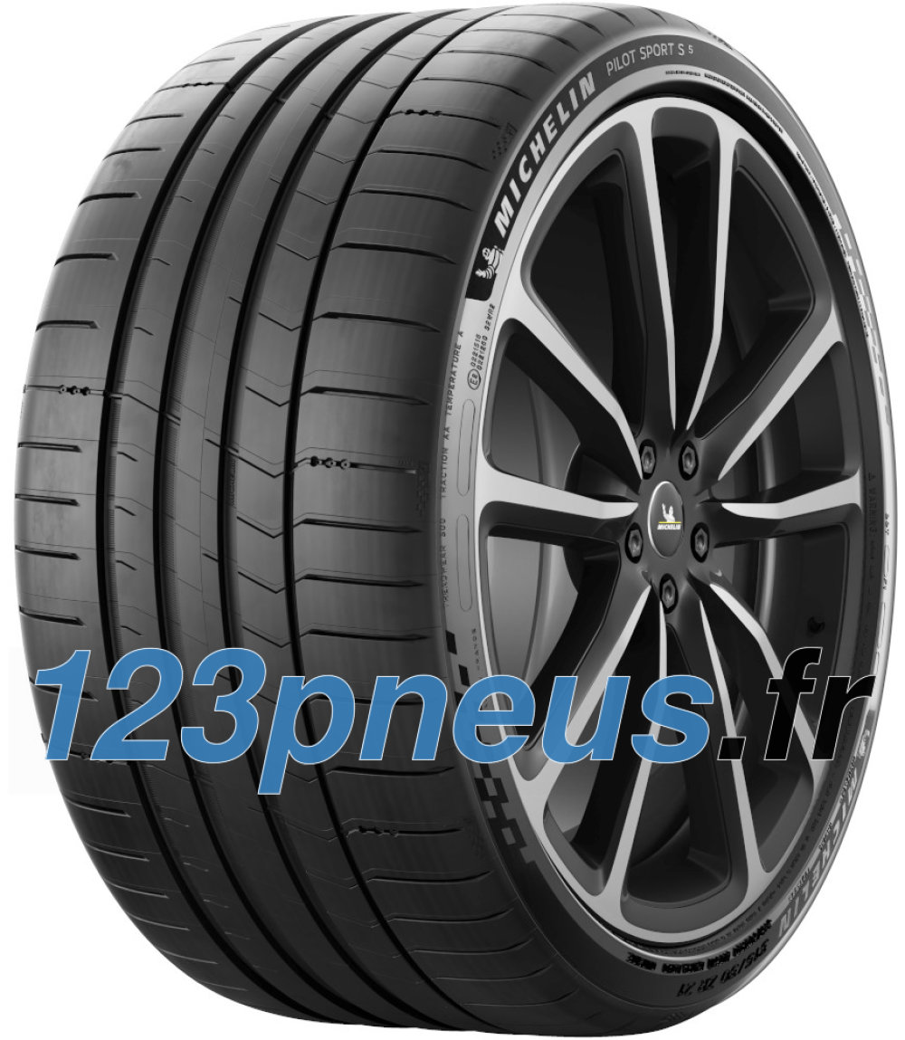 Michelin Pilot Sport S 5 summer tyre featuring a sleek black rubber surface with deep grooves, a sporty design, and a silver alloy rim detail, size 325/30 R21.
