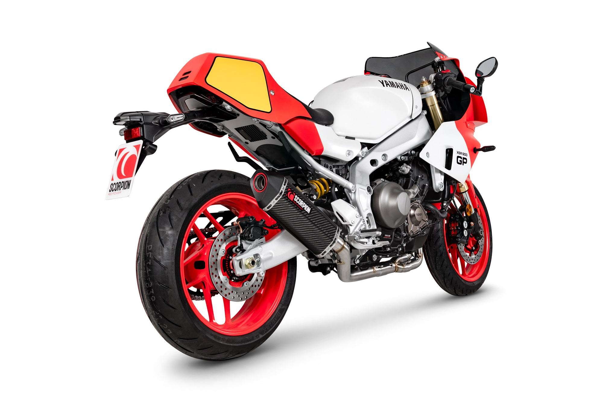 Scorpion Serket Full System in carbon fibre for Yamaha XSR 900 GP 2024-2025, featuring a sleek white body, red accents, and a distinctive exhaust design.