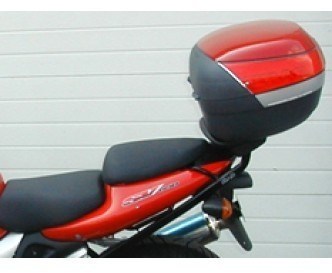 Black Top Master Topcase Fitting by Shad, designed for motorcycle use, features a sleek design with a glossy finish and integrated mounting system for secure attachment.