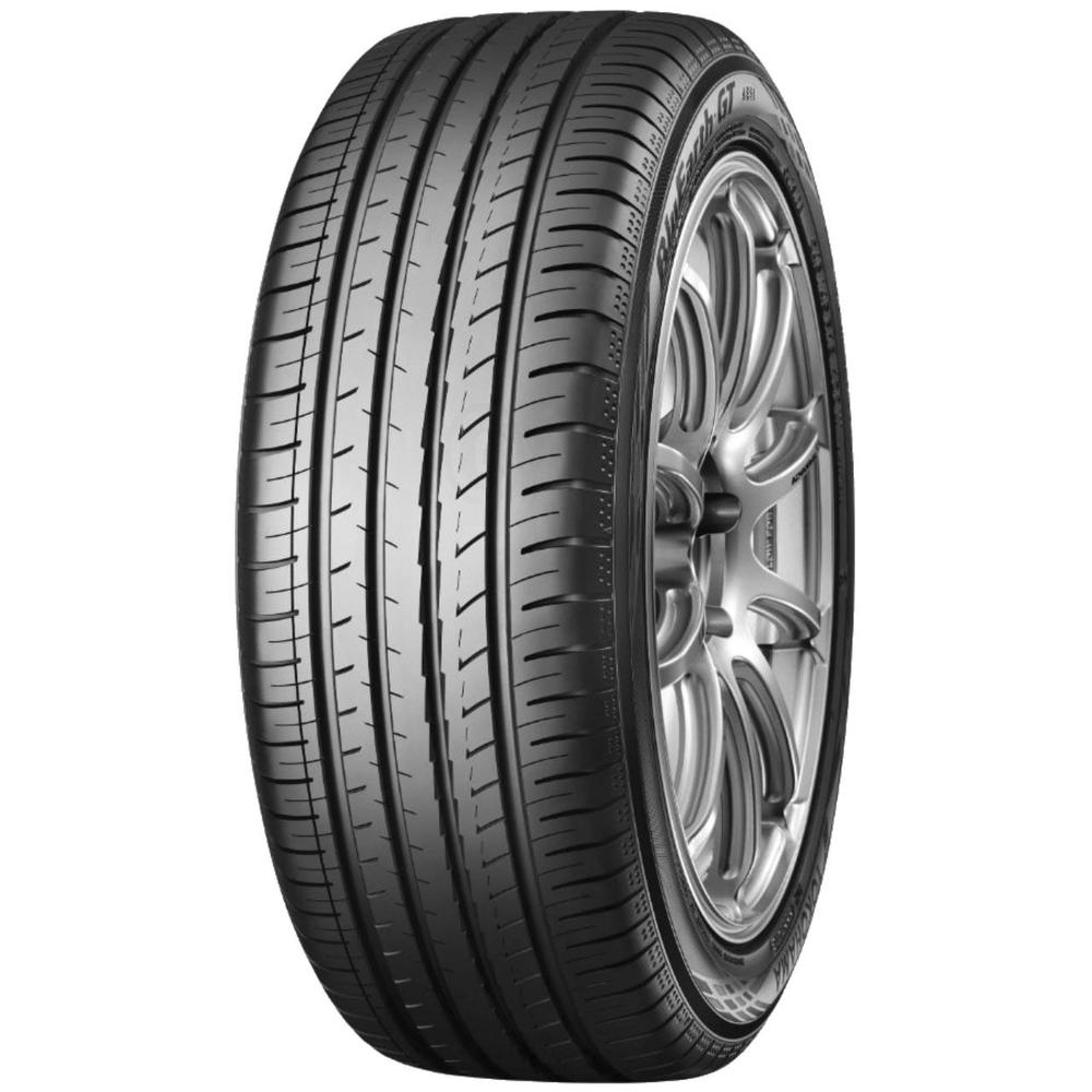 Black Yokohama BluEarth-GT (AE51) tire, size 205/55 R16 91W, featuring a sleek tread pattern and a shiny silver alloy wheel, designed for enhanced performance and efficiency.