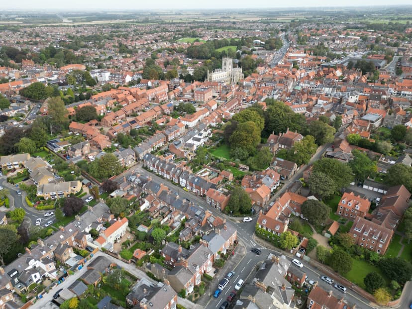 Featured image for Walk: Beverley - snickets and railway tracks - walking