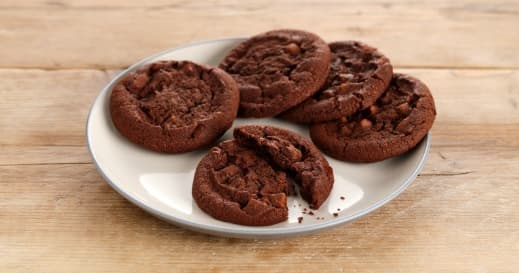 Featured image for Tesco Launches Freebie Thursdays with Complimentary Cookies for Clubcard Members - Shopping