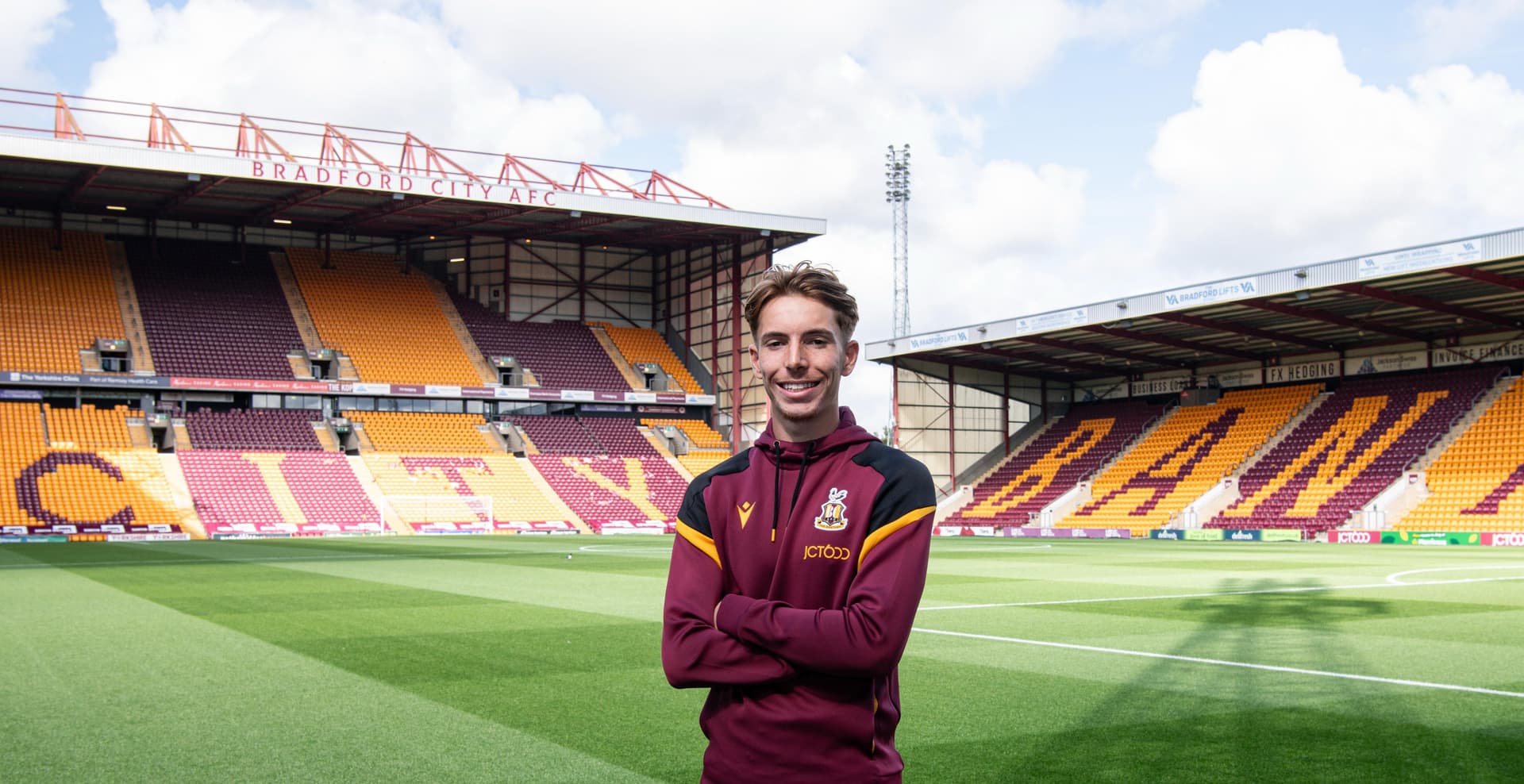 Bradford City AFC Signs Kieran Morgan on Loan from QPR for 2026 Season