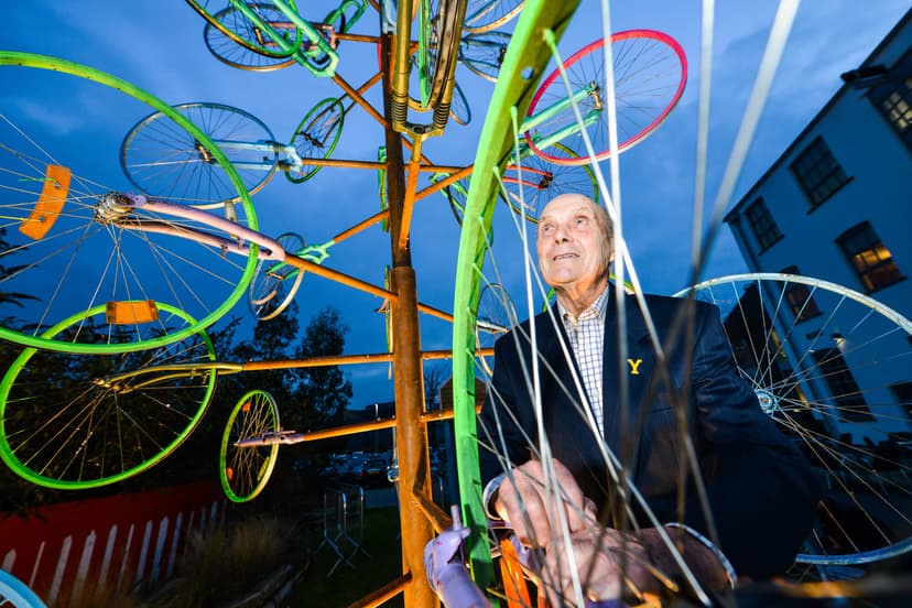 Featured image for Welcome to Yorkshire Pays Tribute to Brian Robinson - Community