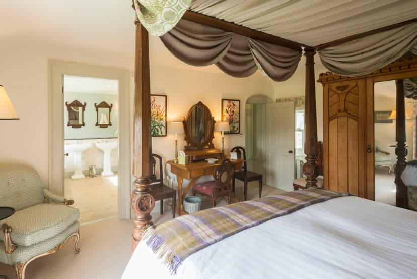 Featured image for Luxury with a Difference - Treat Yourself