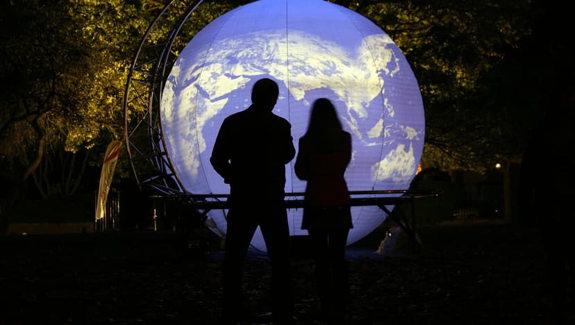 Glowing ball