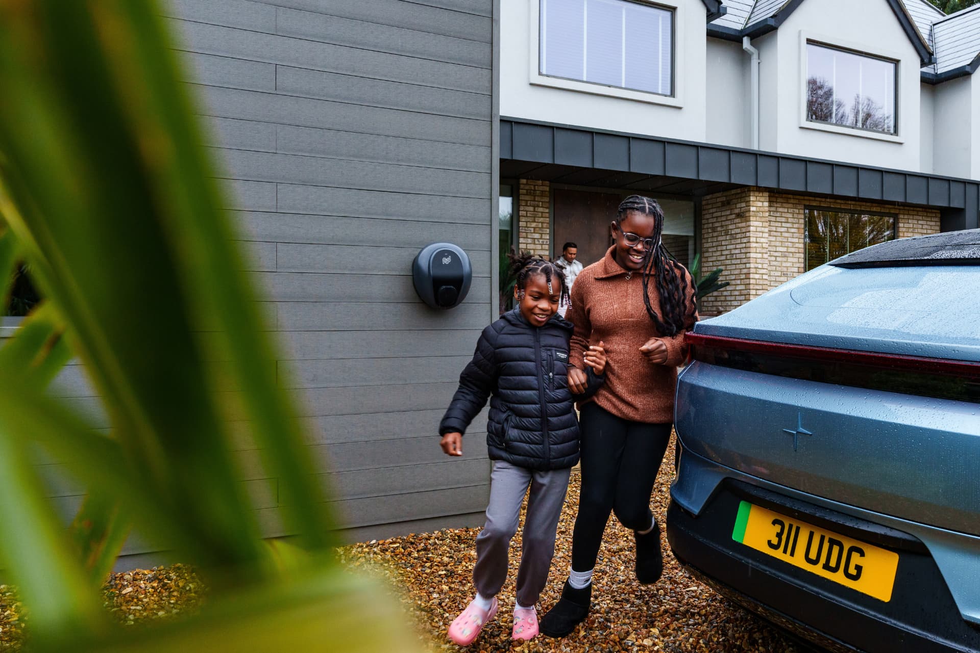 Pod and EVA England Announce Partnership to Enhance Home Charging for EV Drivers