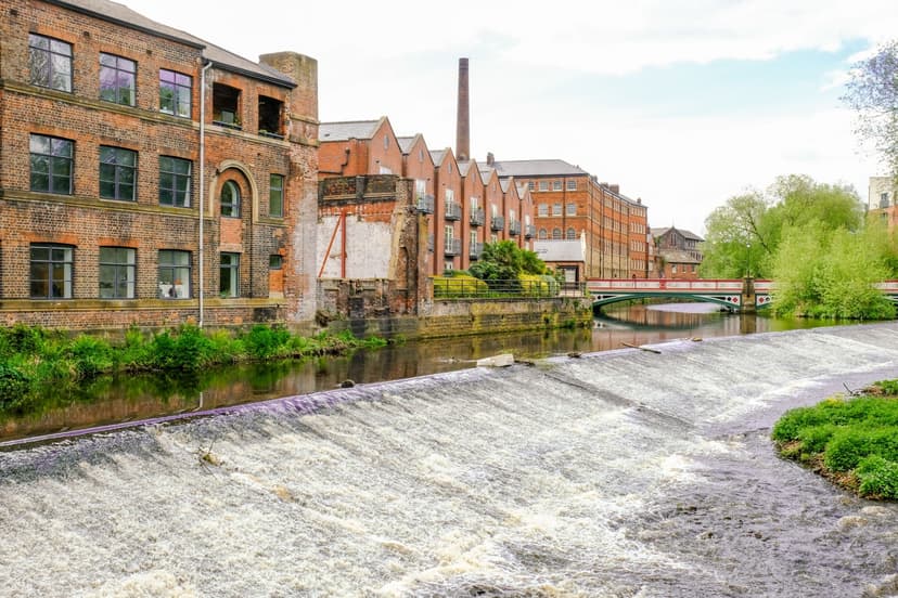 Featured image for Five Weirs Walk - Sheffield City Centre to Meadowhall - walking