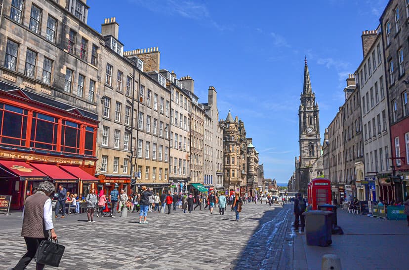 Featured image for What Is The New Visitor Levy Charge In Edinburgh – And What Could It Mean For Yorkshire? - Visitor Economy News