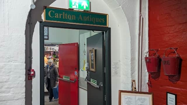 Carlton Antiques - Antique Shops in saltaire