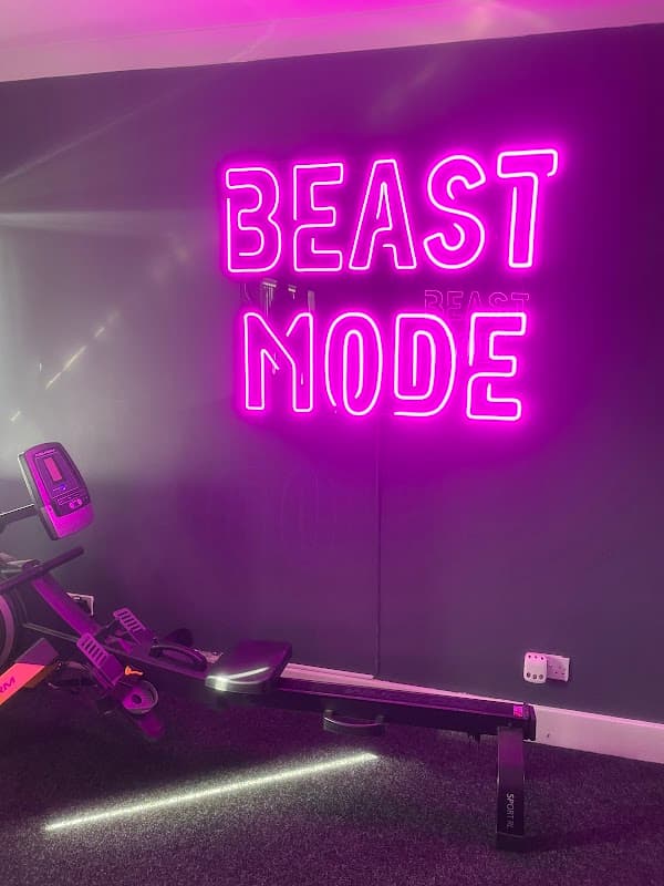 Burns Female Fitness Training Studio