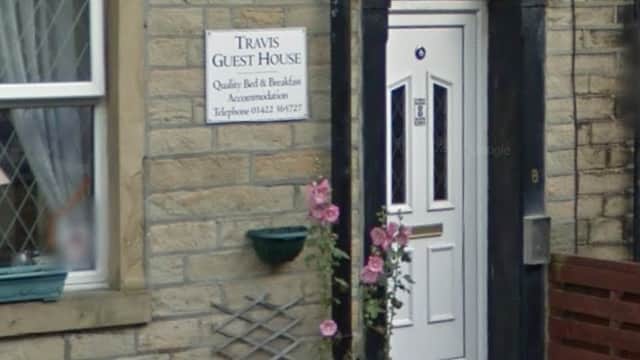 Travis Guest House - Guest House in halifax