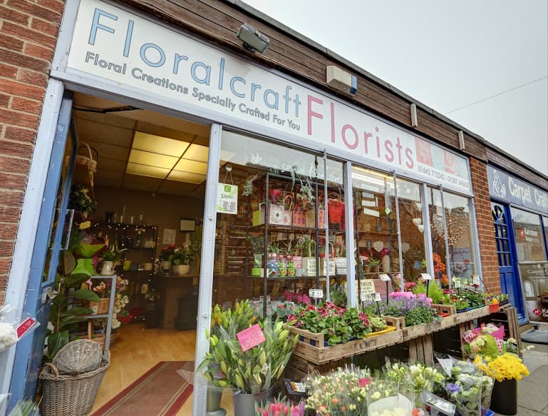 FLORAL CRAFT