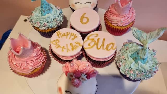 Leodis Cakes - Bakers in bramley