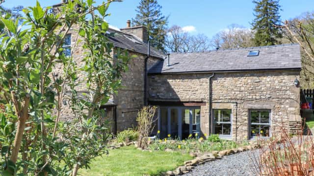 Accommodation at Burnt Mill Cottage in garsdale railway station