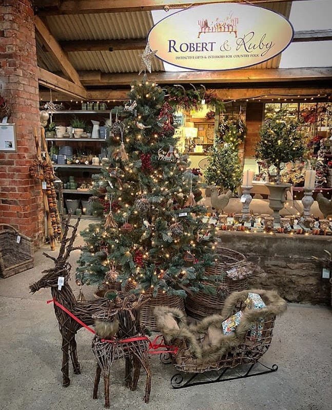 Robert and Ruby - Gifts and Interiors
