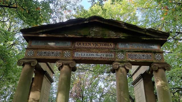Victoria Arch - Monuments in leeds