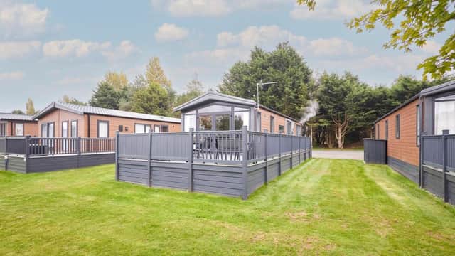 Field View Lodge with Hot Tub, York, Yorkshire