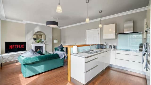 Accommodation at Large Spacious Apartment in Yorkshire - Parking in wakefield