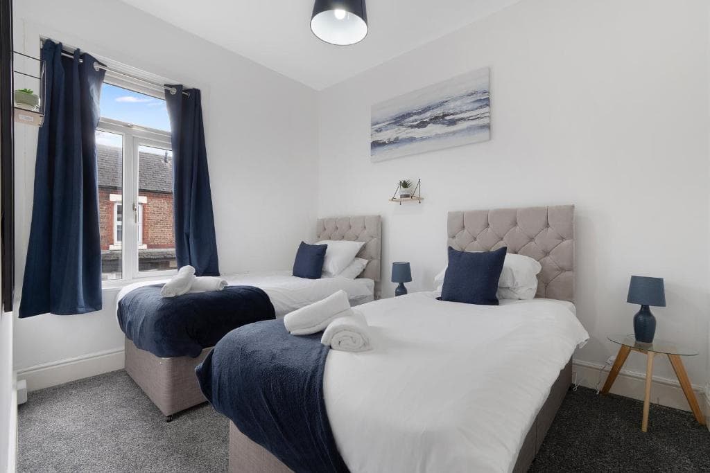 Classic 4-Bedroom Retreat close to Infinity Bridge
