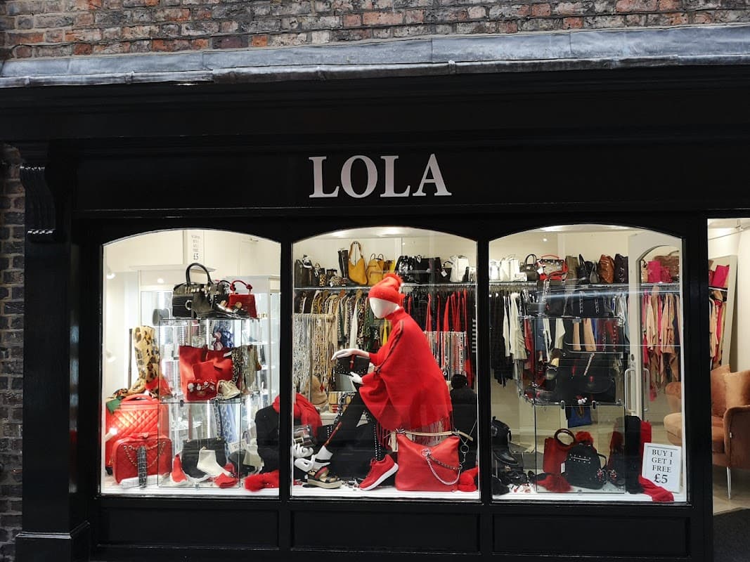 Lola