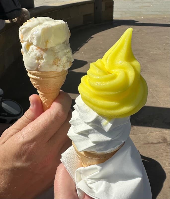 Trillos Ice cream kiosk