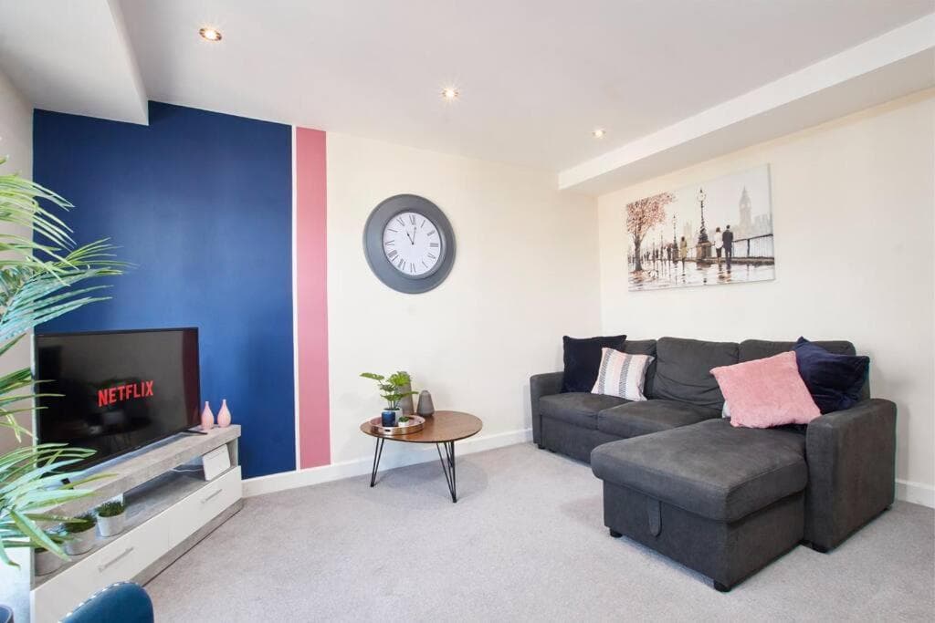Spacious Flat with Parking in the Heart of York, York, Yorkshire