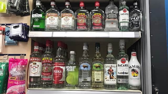 Sunberry Off License - Off Licences in exley