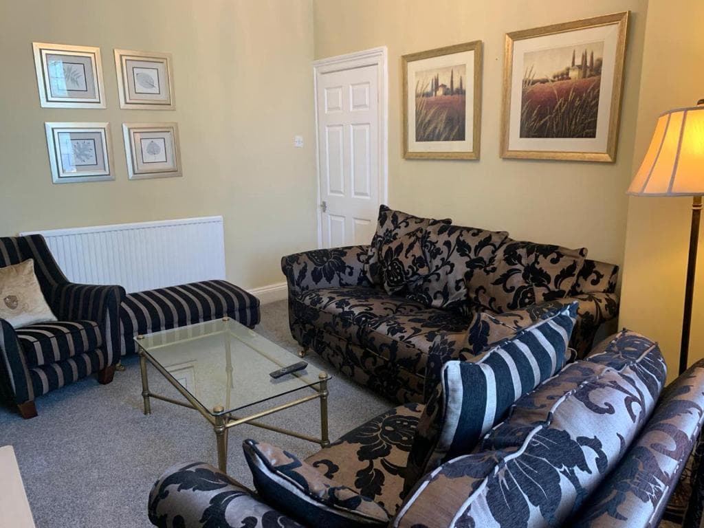 13 Hooton Cottage 3 Bed