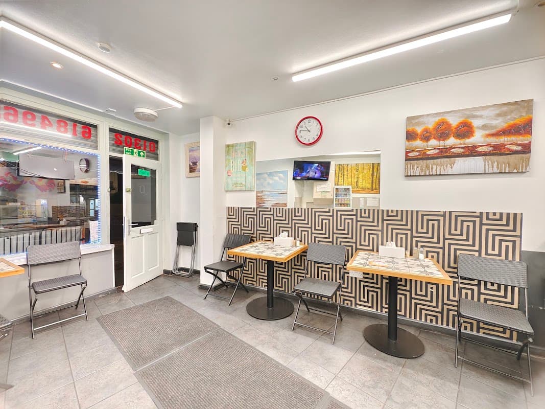La 2 Cocosi (Shawarma and Grill)