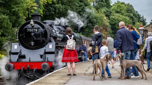 Keighley and Worth Valley Railway - Tour in haworth