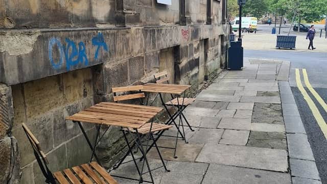 Cafe Tommy's Lounge in huddersfield