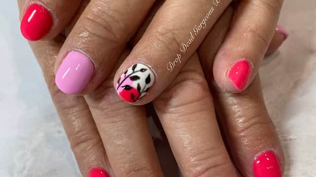 Drop Dead Gorgeous Beauty - Nail Salons in eckington