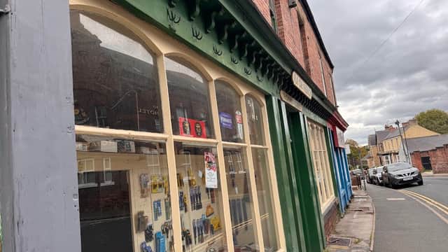 French W - Ironmongers in eckington