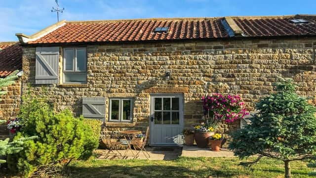 Accommodation at Honey Bee Cottage, Scarborough in crowdon