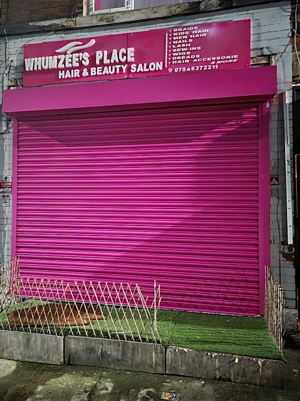 Sheffield braider"WHUMZEE’s place
