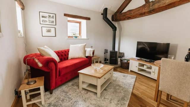 Accommodation at GABLE COTTAGE // LUXURIOUS NEWLY RENOVATED 1 BED ACCOMMODATION CLOSE TO THE PEAK DISTRICT, YORKSHIRE in hepworth