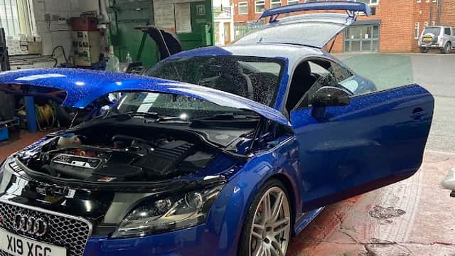 KL Vehicle Repair & Service Centre Ltd. - Garages in guiseley